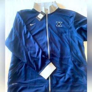 Xavier sweat shirt NWT